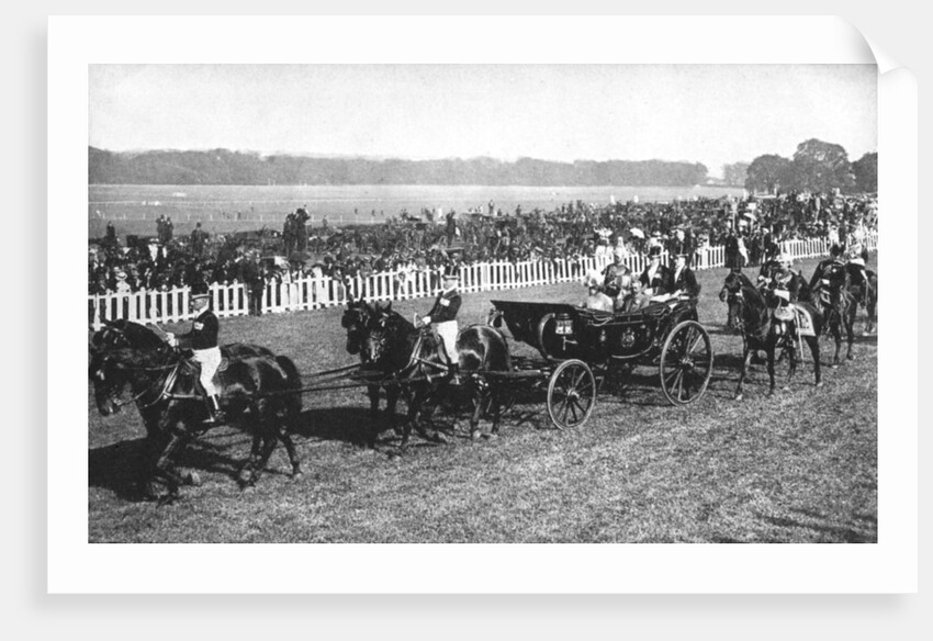 The king and queen arriving at the Leopardstown races, Dublin, July 1911 by Anonymous