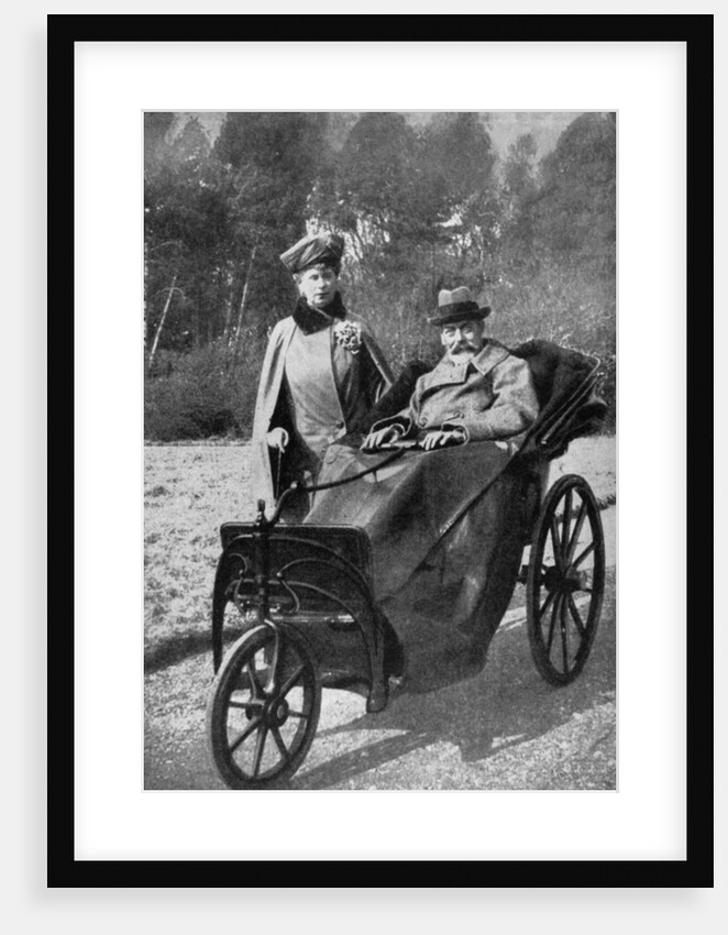 King George V and Queen Mary at Craigwell House, Aldwick, near Bognor Regis by Anonymous