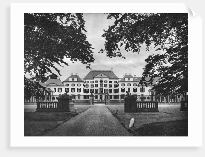 Palace Het Loo, Apeldoorn, Netherlands by Anonymous