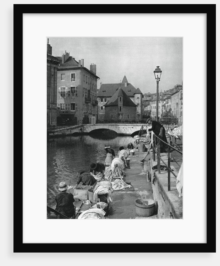 Thiou canal, Annecy, France by Martin Hurlimann