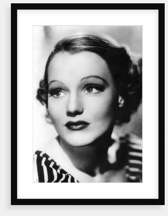 Constance Cummings by Anonymous