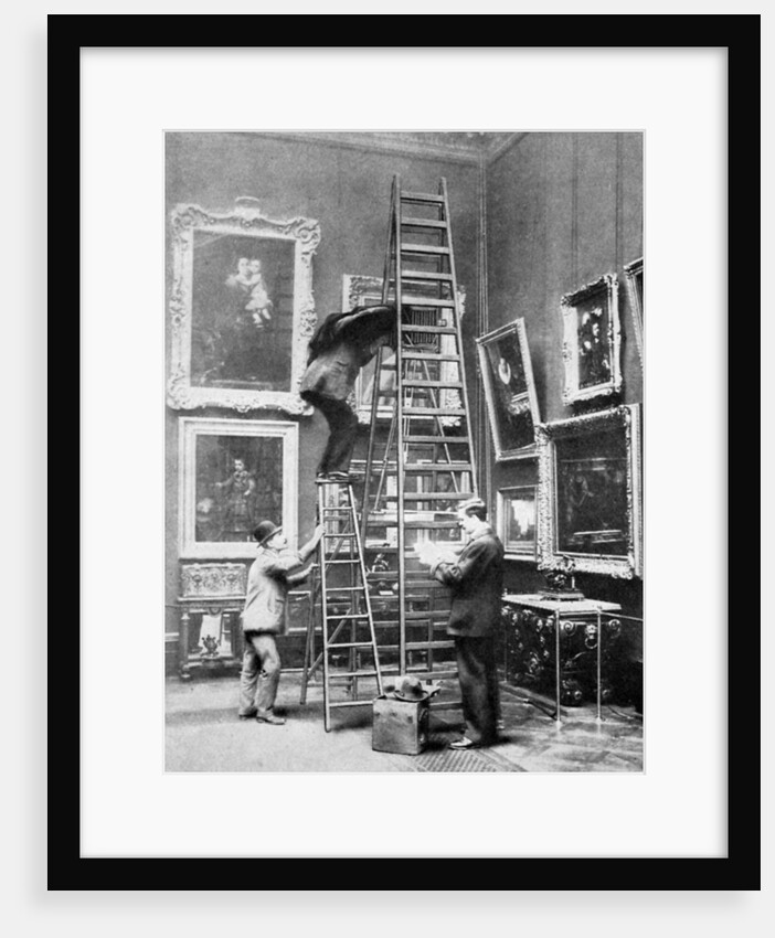 Photographing at the Wallace Collection, London by Anonymous