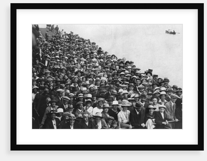 People waiting to go on a boat trip, Bournemouth Pier, August 1921 by Anonymous