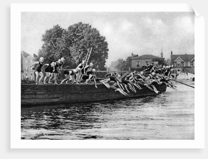 The annual Kew to Putney ladies' swimming race, London by Anonymous