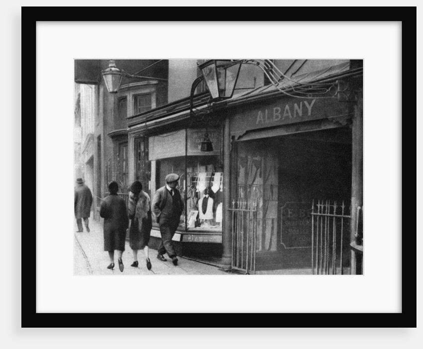 Gatehouse in Vigo Street leading to the Albany chambers, London by Anonymous