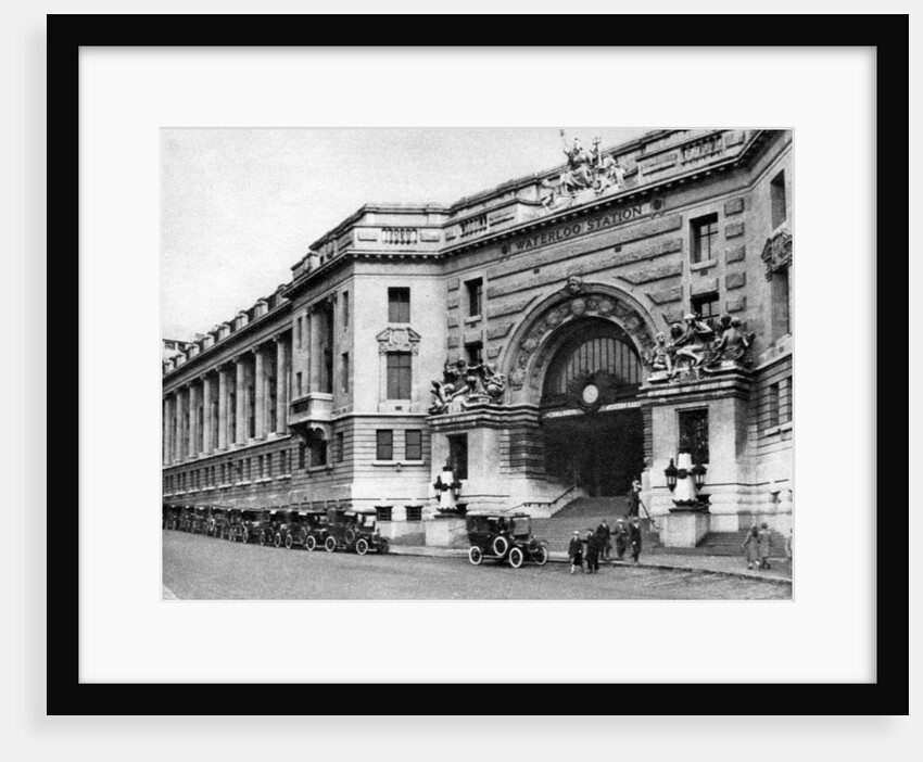 Waterloo Station, London by McLeish