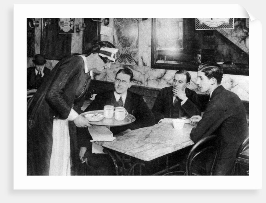 Eleven o'clock coffee, London by Anonymous