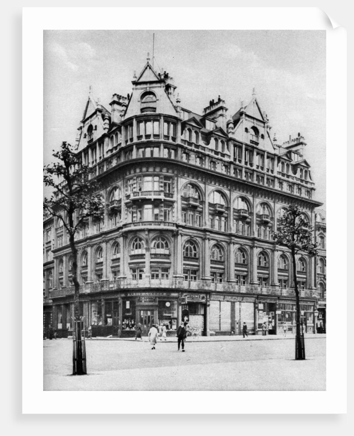 Strand building that houses the office of the Thames Conservancy by McLeish