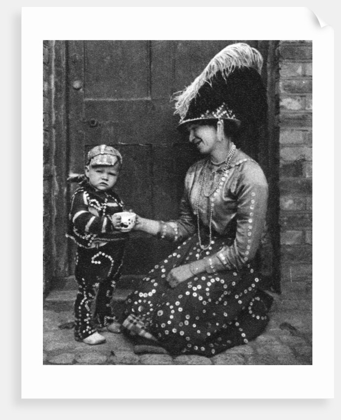 Pearly Queen and Pearly Prince, London by Hoppe