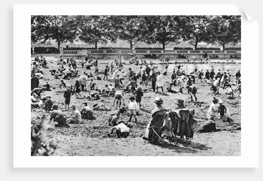 Sand pit, Bishop's Park, Fulham, London by Anonymous