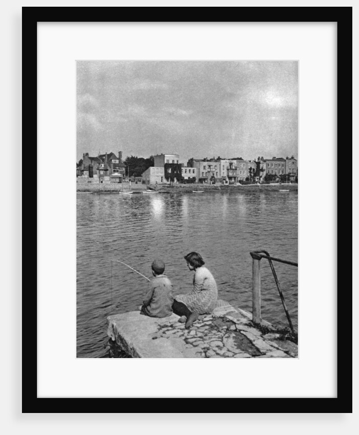 Strand-on-the-Green, Chiswick, London by McLeish