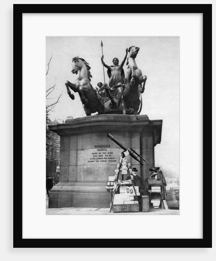 Westminster Bridge monument, London by McLeish