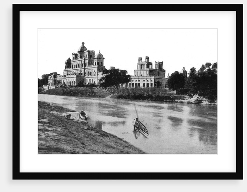 Chattar Manzil Palace, Lucknow, India by Anonymous