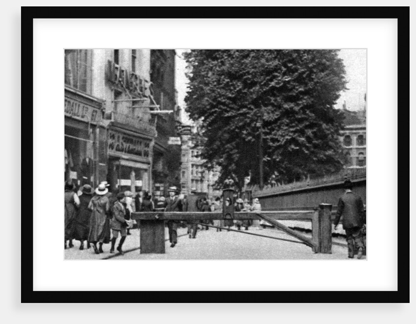 St Paul's churchyard and a tollgate, London by Whiffin