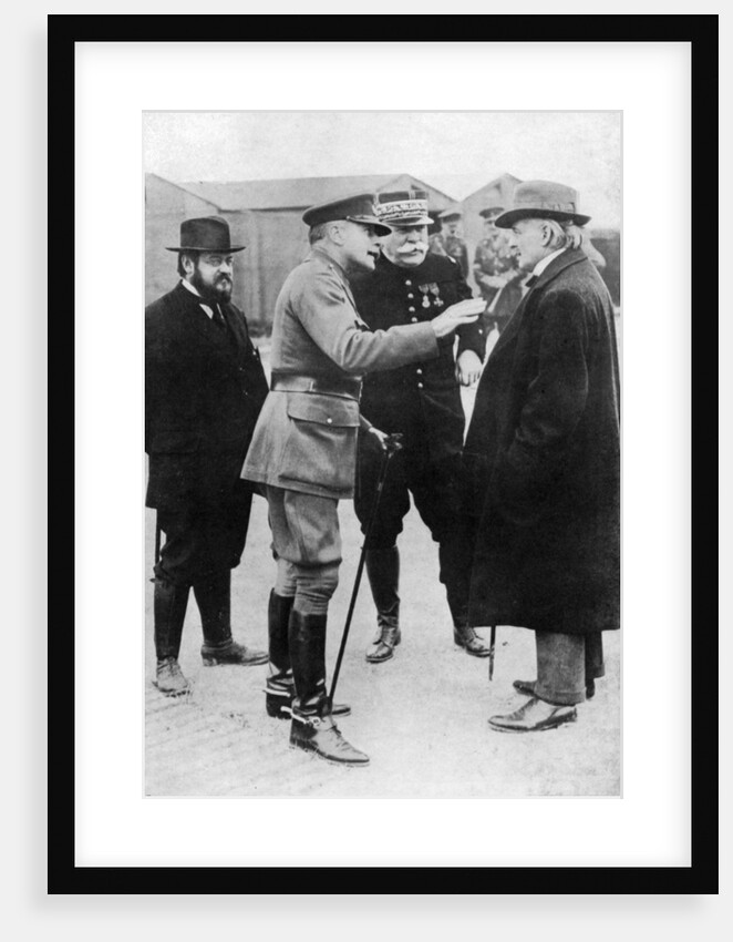 Sir Douglas Haig emphasises a point at the front, France, First World War by Anonymous