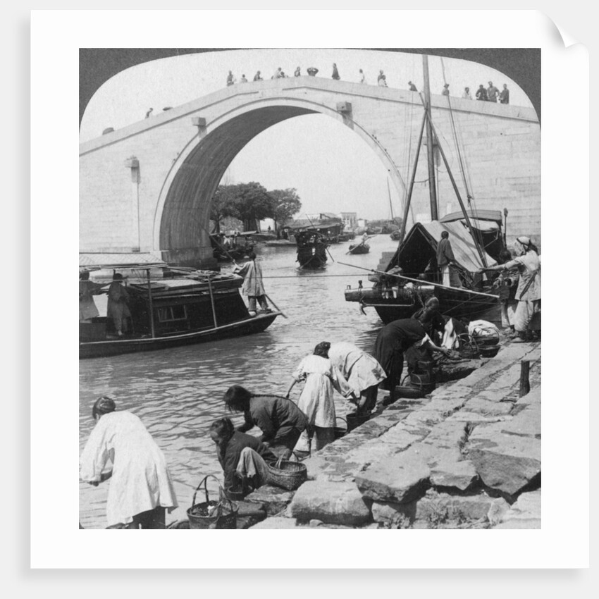 Woo Men Bridge and Grand Imperial Canal, Soo-chow (Suzhou), China by Underwood & Underwood