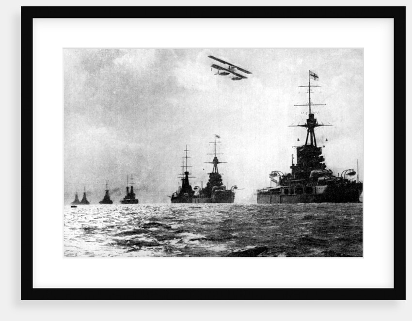 Dreadnoughts and hydroplane, British Grand Fleet, North Sea, First World War by Anonymous