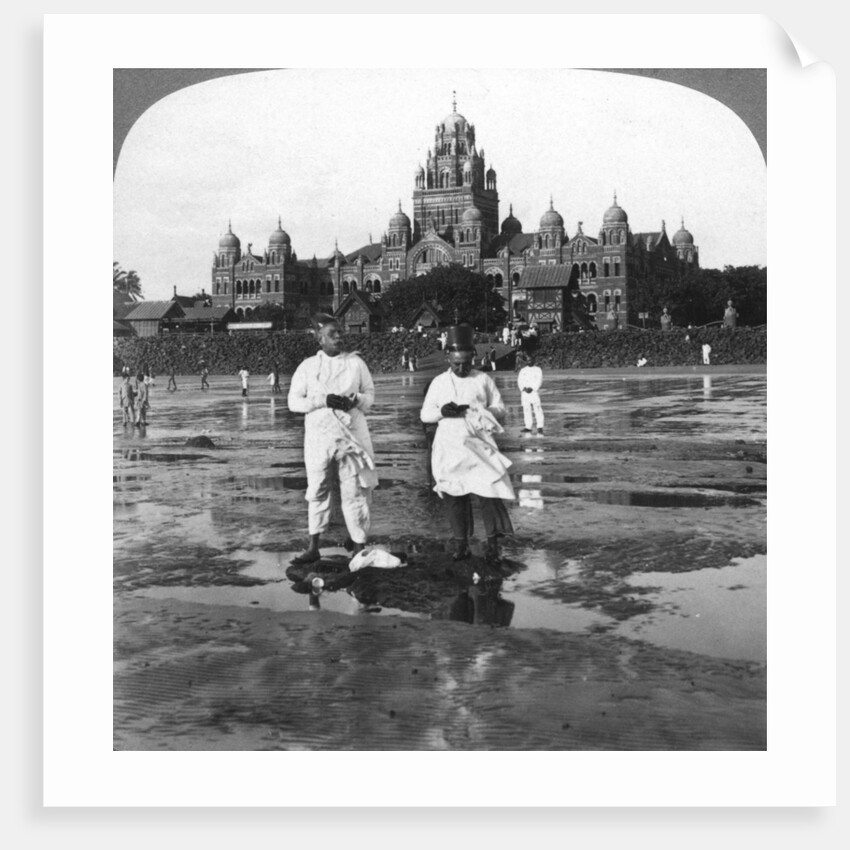 Parsis worshipping the New Moon, Bombay, India by Underwood & Underwood