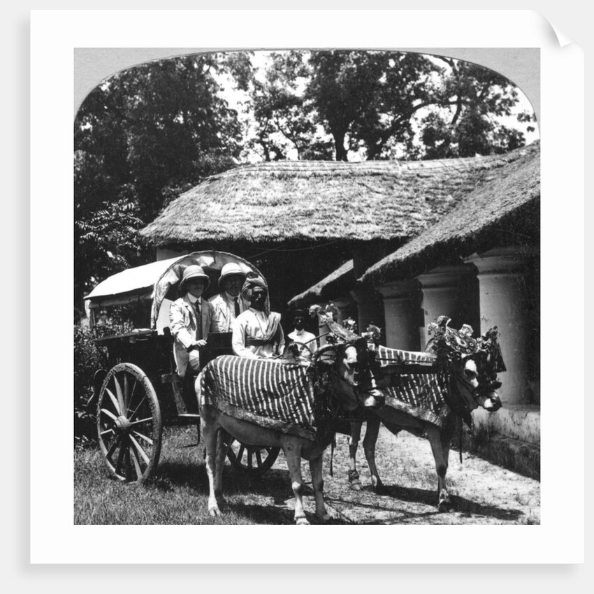 Leaving the dak bungalow for a 'bile-gharry', Belgaum district, southern India by Realistic Travels Publishers