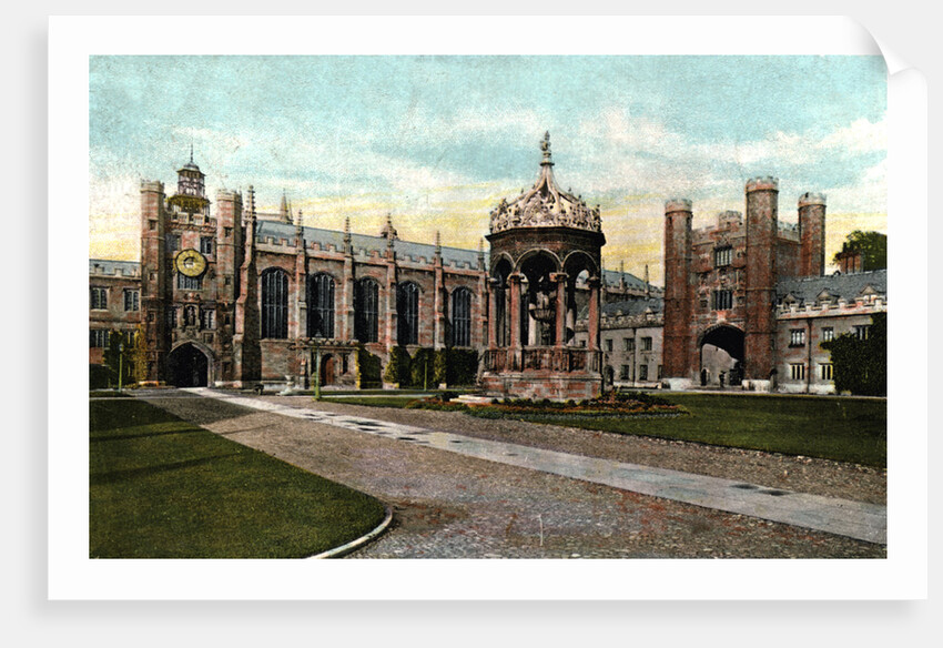 Trinity College fountain, Cambridge, Cambridgeshire by Anonymous