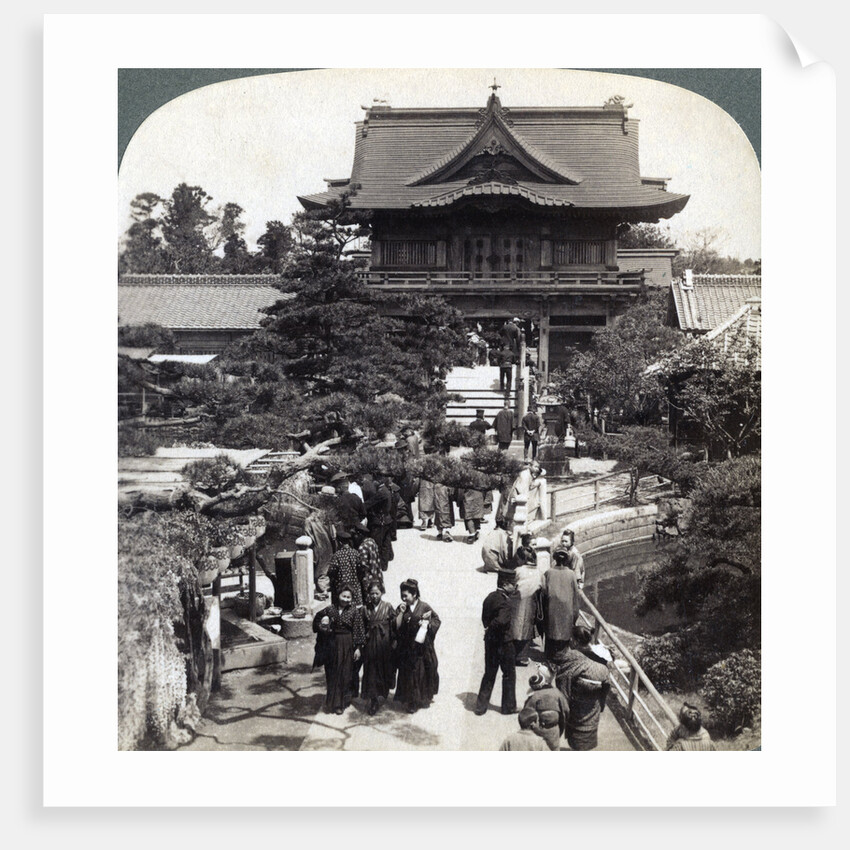 Main gateway to Kameido Temple, Tokyo, Japan by Underwood & Underwood