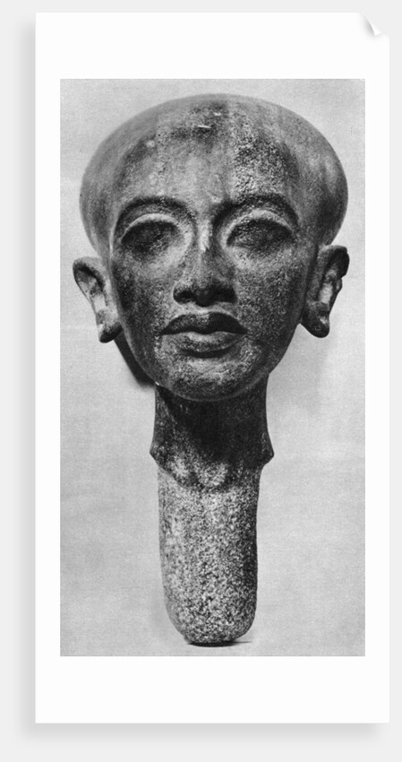 A daughter of King Ikhnaton by Anonymous