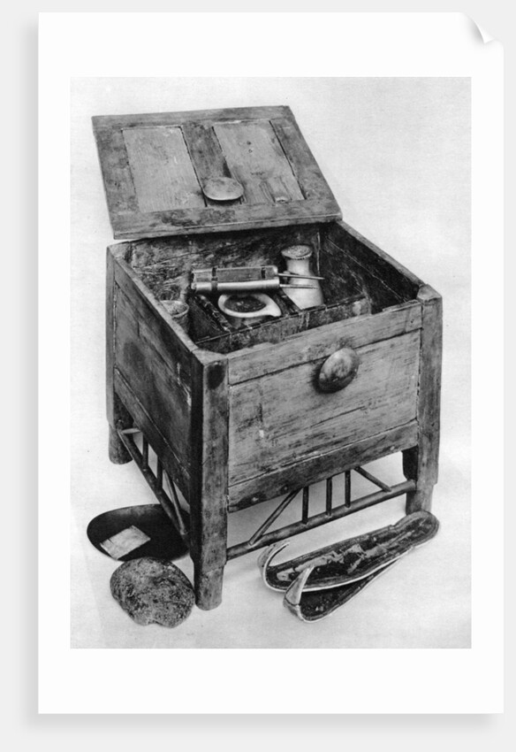 An Ancient Egyptian wooden toilet case by Anonymous
