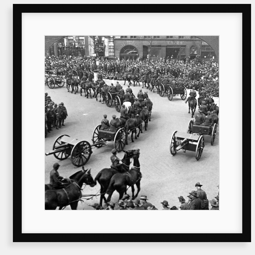 Commemoration of the end of World War I, London by Realistic Travels Publishers