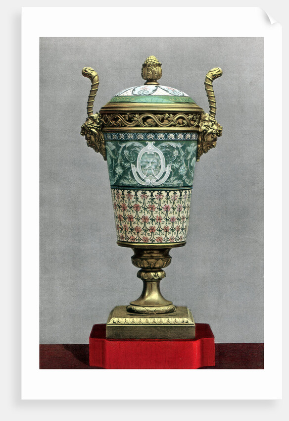 Tasse a La Reine by Anonymous