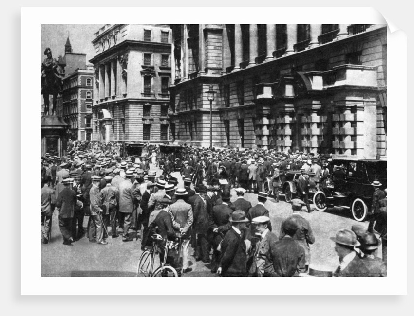 Crowds wait in London to see if there will be war, 4th August 1914 by Fox