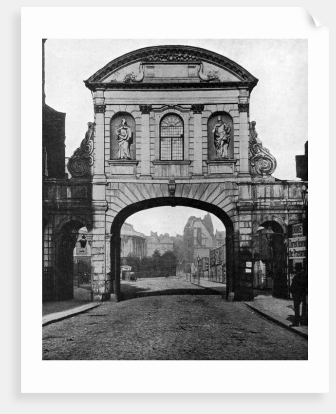 Temple Bar archway, at the Stand end of Fleet Street, London by Anonymous