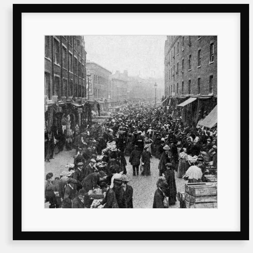 Sunday market, Wentworth Street, East London by Anonymous