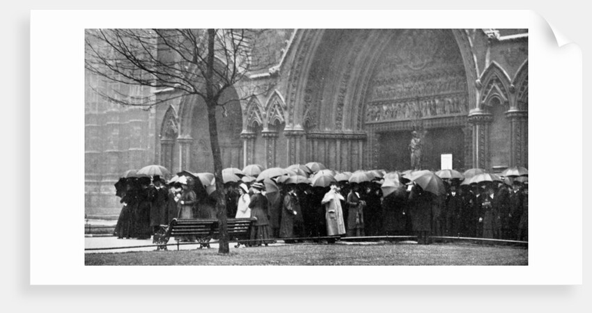 People waiting in the rain in order to attend a service at Westminster Abbey, London by Anonymous