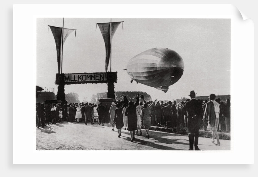 Zeppelin LZ 127 'Graf Zeppelin' landing at Friedrichshafen, Germany by Anonymous