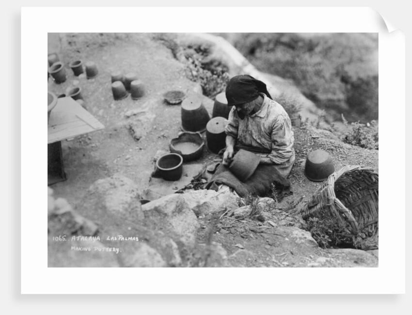 Making pottery, Atalaya, Las Palmas, Gran Canaria, Canary Islands, Spain by Anonymous