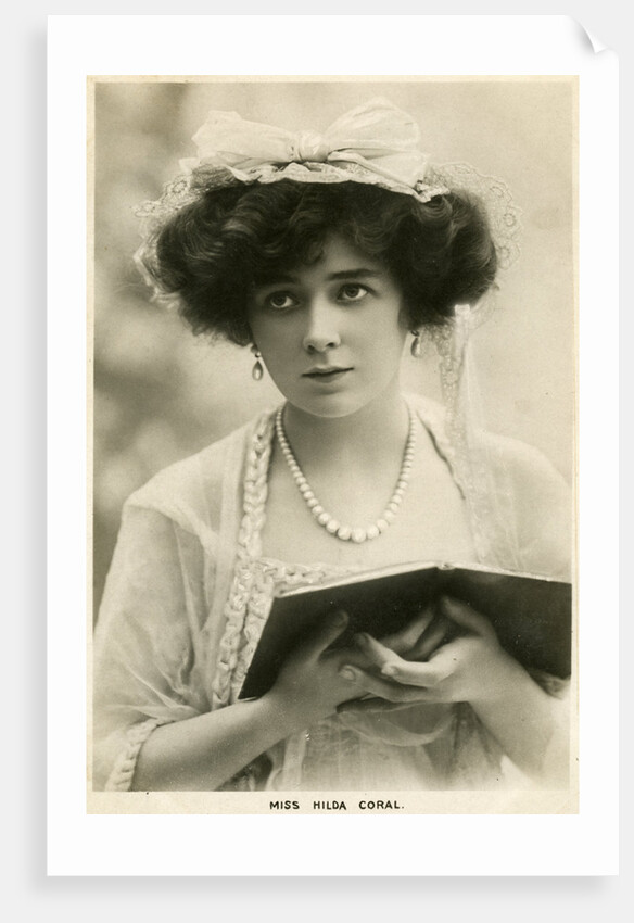 Hilda Coral, British actress by Lallie Charles