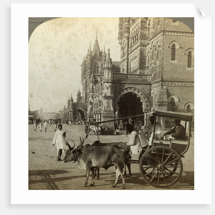 'Ekka', outside Victoria Station, Bombay, India by Underwood & Underwood