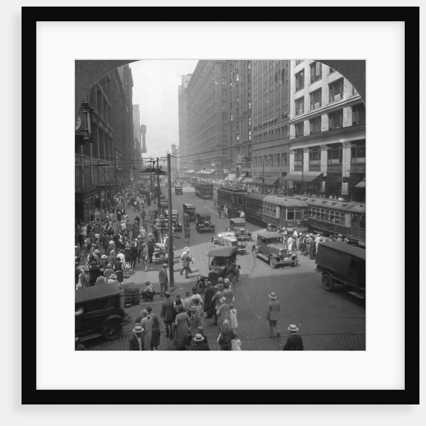 In the heart of the shopping district on State Street, Chicago, Illinois, USA by Keystone View Company
