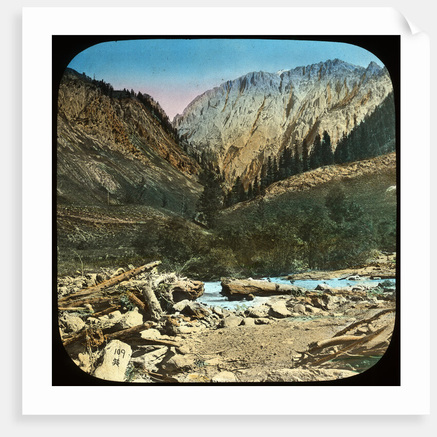 View between Sonamarg and Baltal, Kashmir, India by Anonymous