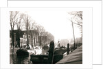 Canal boats, Dordrecht, Netherlands by James Batkin