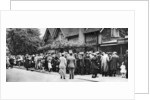 A queue for the zoo on a national holiday, London by Anonymous