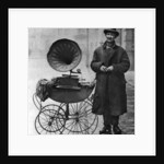 Kerb-side gramophone-player, Holborn, London by Anonymous
