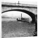 A steamer passing underneath Waterloo Bridge, London by Anonymous