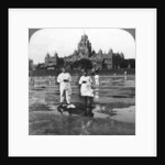 Parsis worshipping the New Moon, Bombay, India by Underwood & Underwood