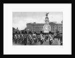 Guards in The Mall, London by Anonymous