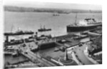 The landing stage at Liverpool docks, Merseyside by Anonymous