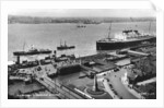 The landing stage at Liverpool docks, Merseyside by Anonymous