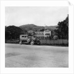 A Singer car in front of the Governor's house, Trinidad, Trinidad and Tobago by Anonymous