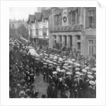 Sailors pulling the gun carriage carrying the coffin of Queen Victoria, Windsor, Berkshire by Anonymous