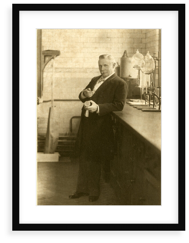 Portrait of Thomas Edward Thorpe by Elliott & Fry